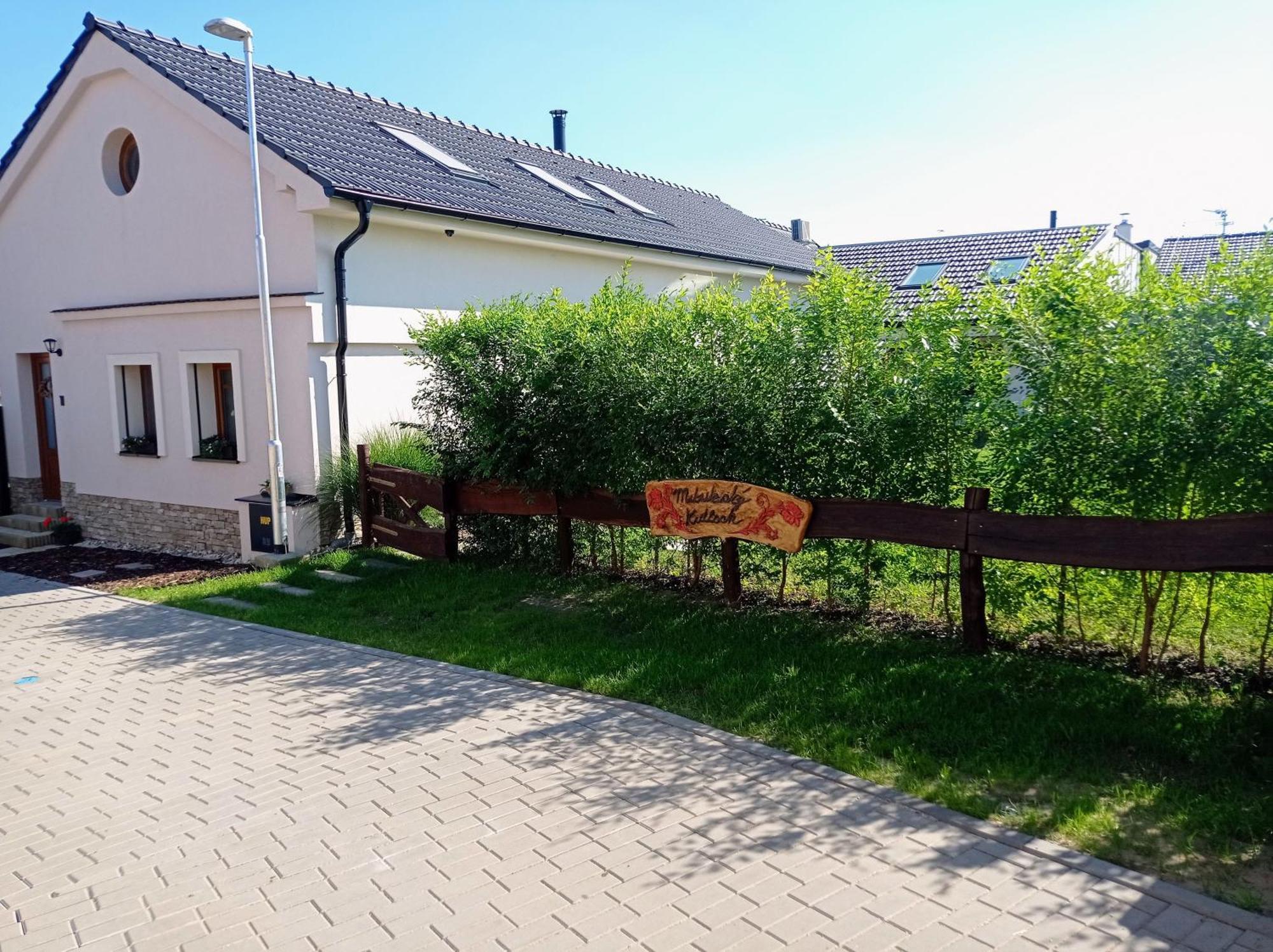 Penzion Mikulecký Kutloch Mikulčice Exterior foto